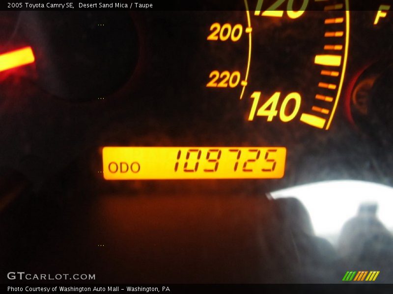 Desert Sand Mica / Taupe 2005 Toyota Camry SE