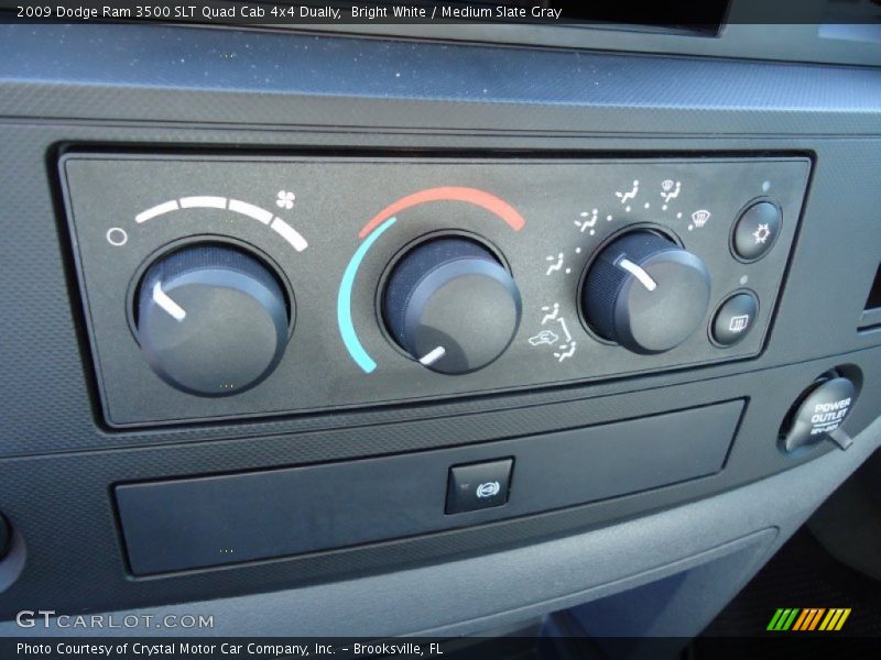 Controls of 2009 Ram 3500 SLT Quad Cab 4x4 Dually