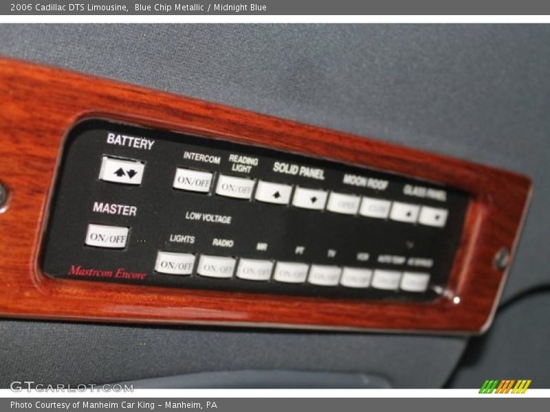 Controls of 2006 DTS Limousine