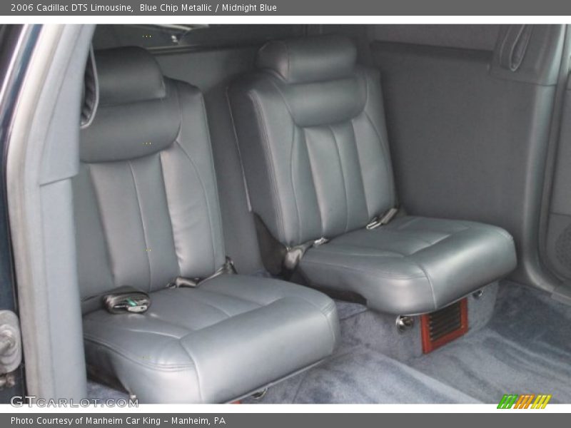  2006 DTS Limousine Midnight Blue Interior