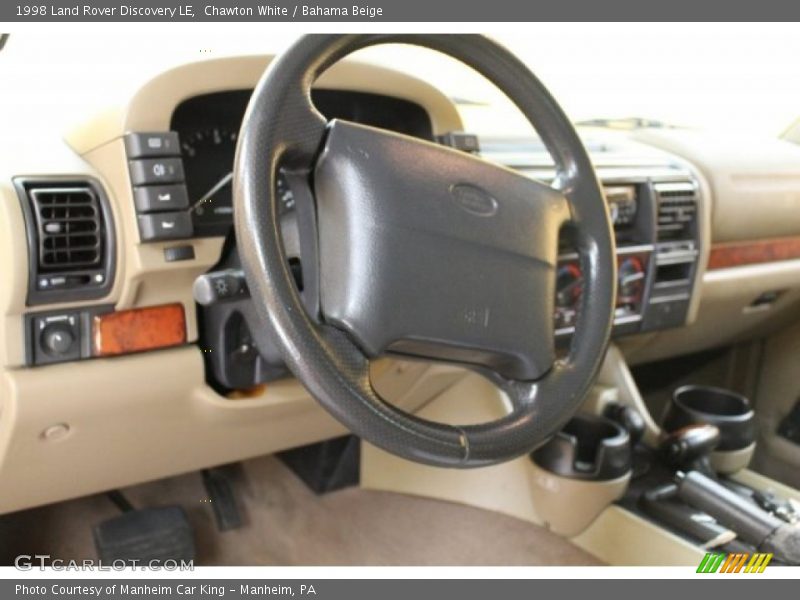 Chawton White / Bahama Beige 1998 Land Rover Discovery LE