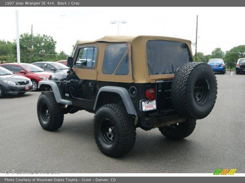 Black / Gray 1997 Jeep Wrangler SE 4x4