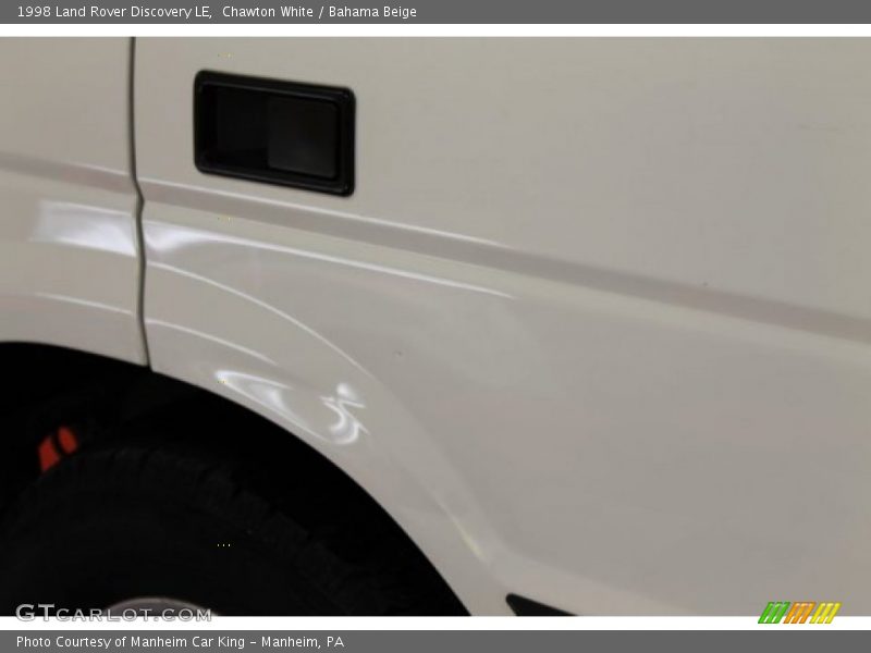 Chawton White / Bahama Beige 1998 Land Rover Discovery LE