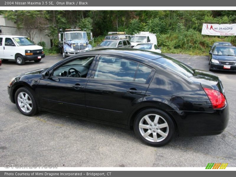 Onyx Black / Black 2004 Nissan Maxima 3.5 SE