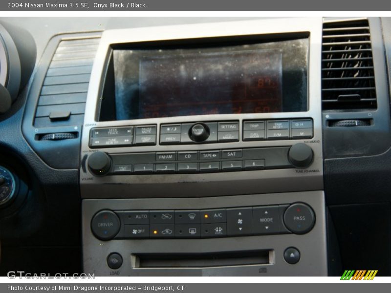 Onyx Black / Black 2004 Nissan Maxima 3.5 SE