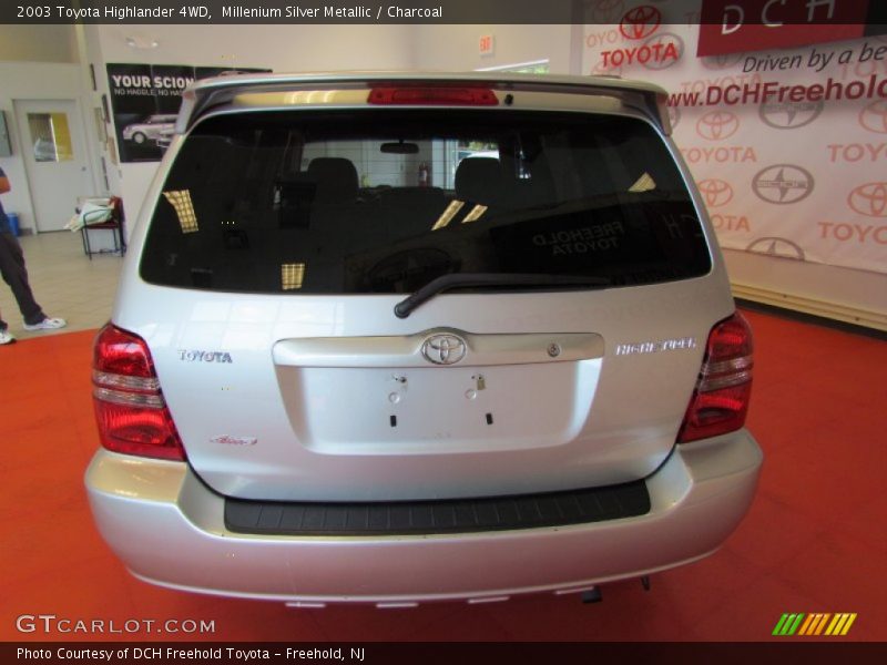 Millenium Silver Metallic / Charcoal 2003 Toyota Highlander 4WD