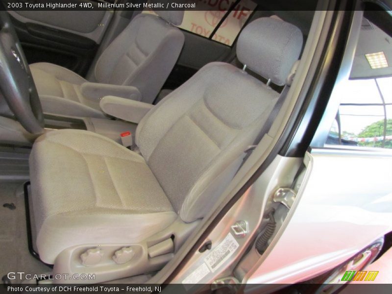 Millenium Silver Metallic / Charcoal 2003 Toyota Highlander 4WD