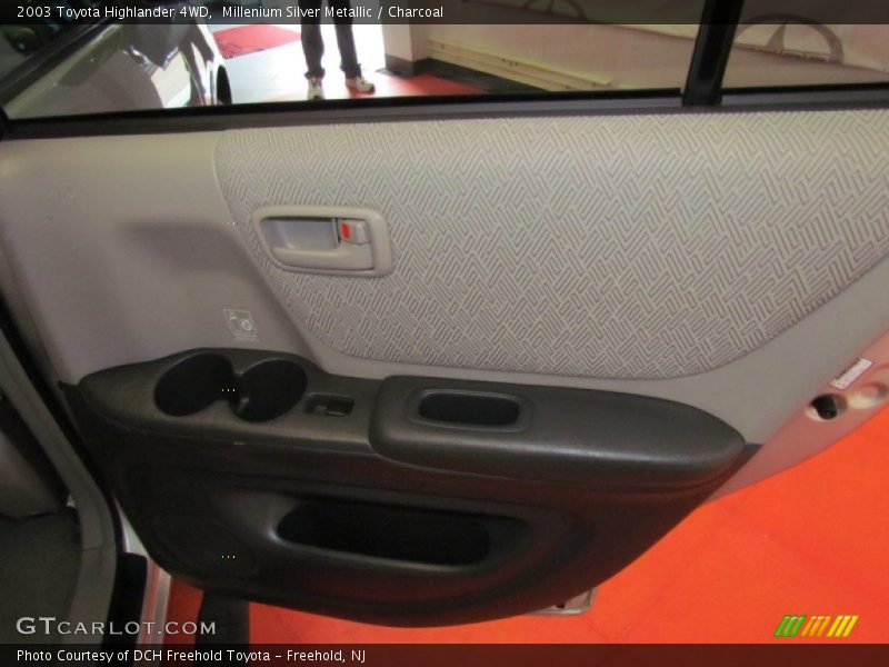 Millenium Silver Metallic / Charcoal 2003 Toyota Highlander 4WD