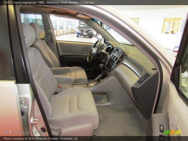Millenium Silver Metallic / Charcoal 2003 Toyota Highlander 4WD