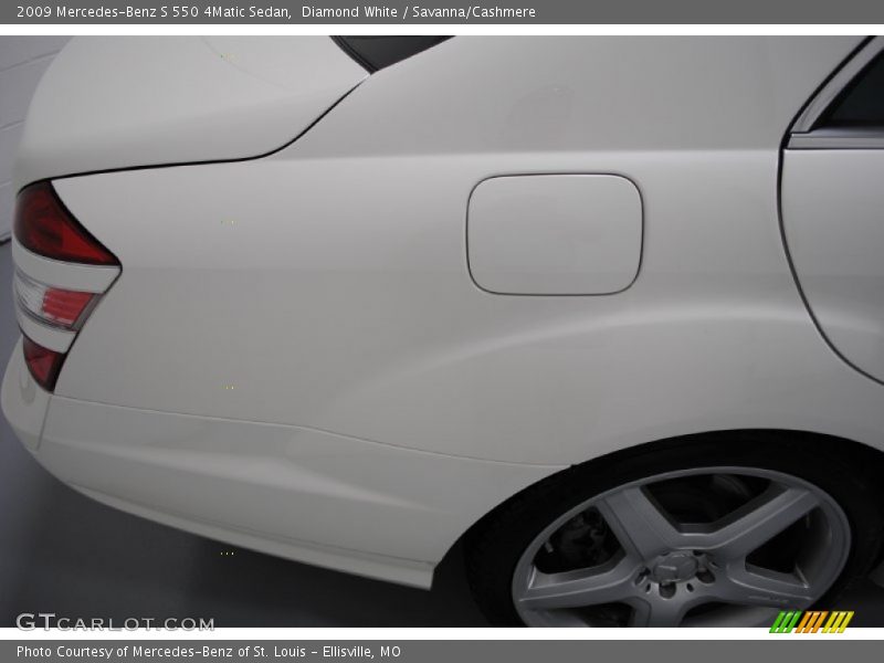 Diamond White / Savanna/Cashmere 2009 Mercedes-Benz S 550 4Matic Sedan