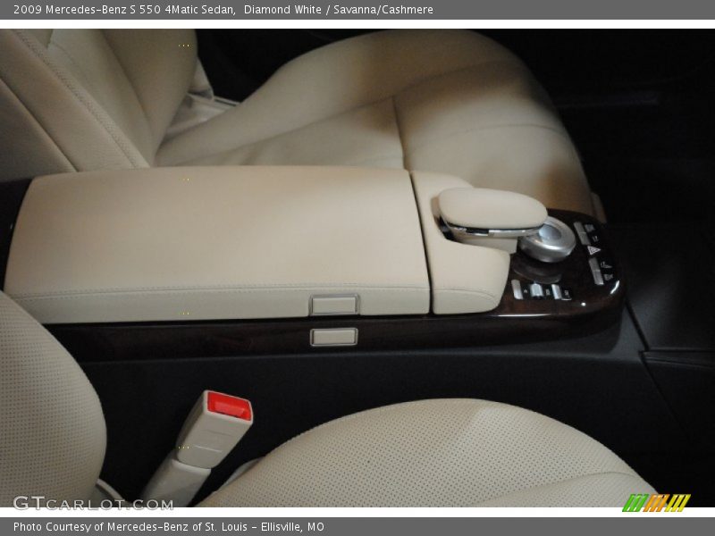 Diamond White / Savanna/Cashmere 2009 Mercedes-Benz S 550 4Matic Sedan