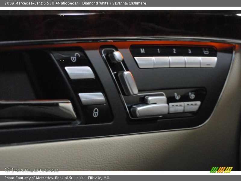 Diamond White / Savanna/Cashmere 2009 Mercedes-Benz S 550 4Matic Sedan