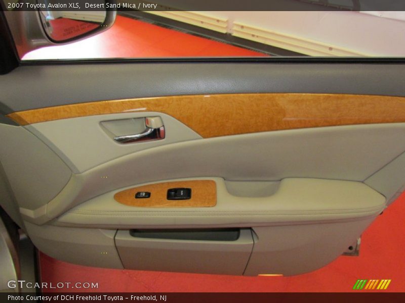 Desert Sand Mica / Ivory 2007 Toyota Avalon XLS