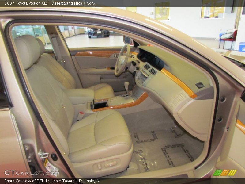Desert Sand Mica / Ivory 2007 Toyota Avalon XLS