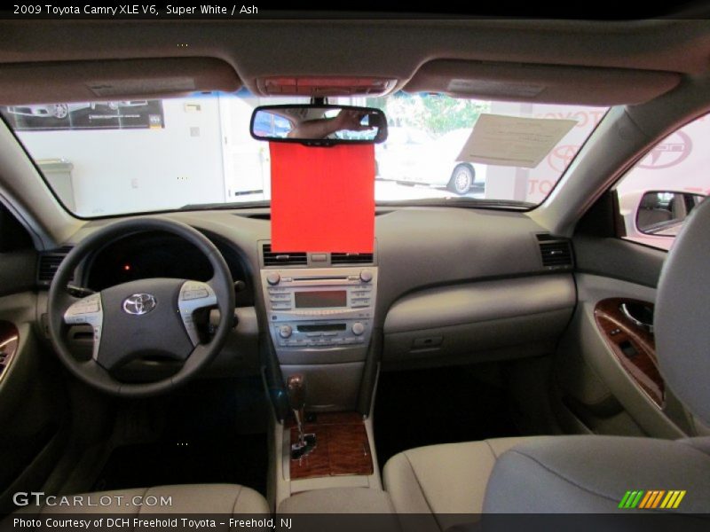 Super White / Ash 2009 Toyota Camry XLE V6