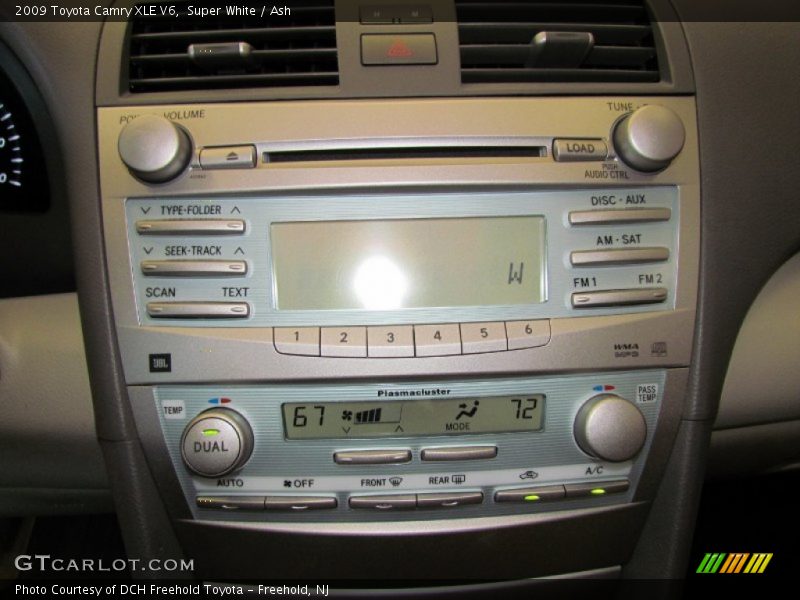 Super White / Ash 2009 Toyota Camry XLE V6
