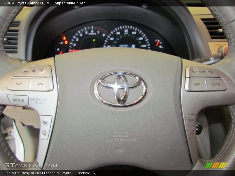 Super White / Ash 2009 Toyota Camry XLE V6