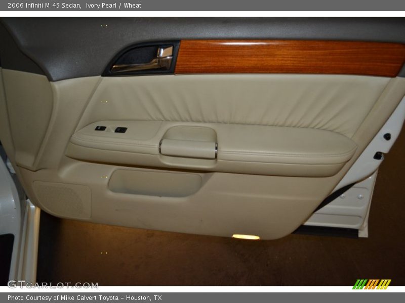 Ivory Pearl / Wheat 2006 Infiniti M 45 Sedan