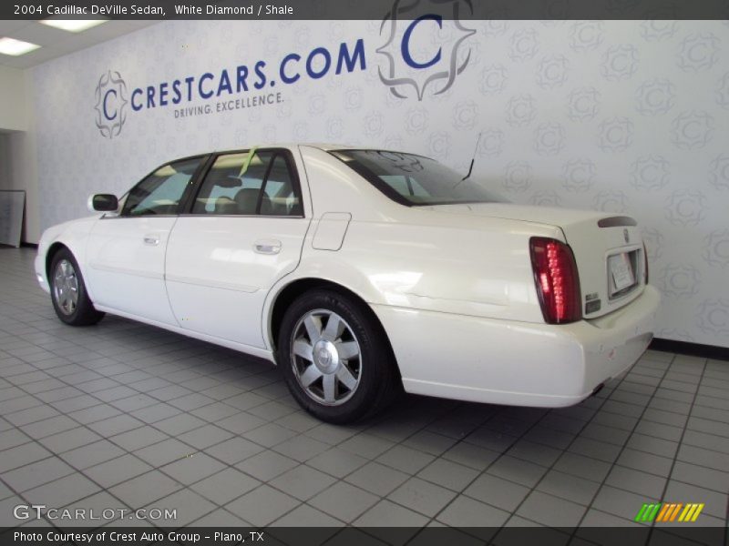 White Diamond / Shale 2004 Cadillac DeVille Sedan