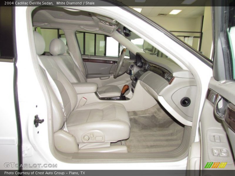 White Diamond / Shale 2004 Cadillac DeVille Sedan