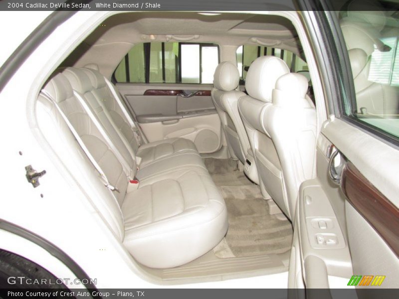 White Diamond / Shale 2004 Cadillac DeVille Sedan