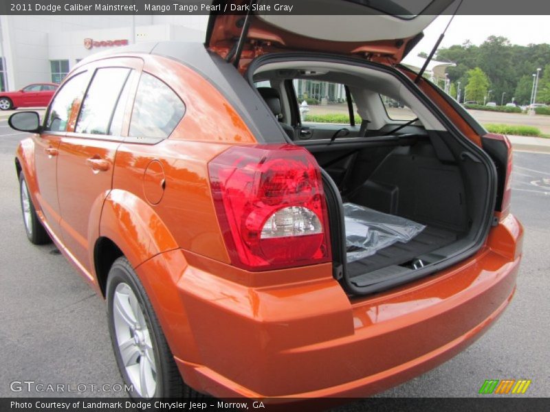 Mango Tango Pearl / Dark Slate Gray 2011 Dodge Caliber Mainstreet
