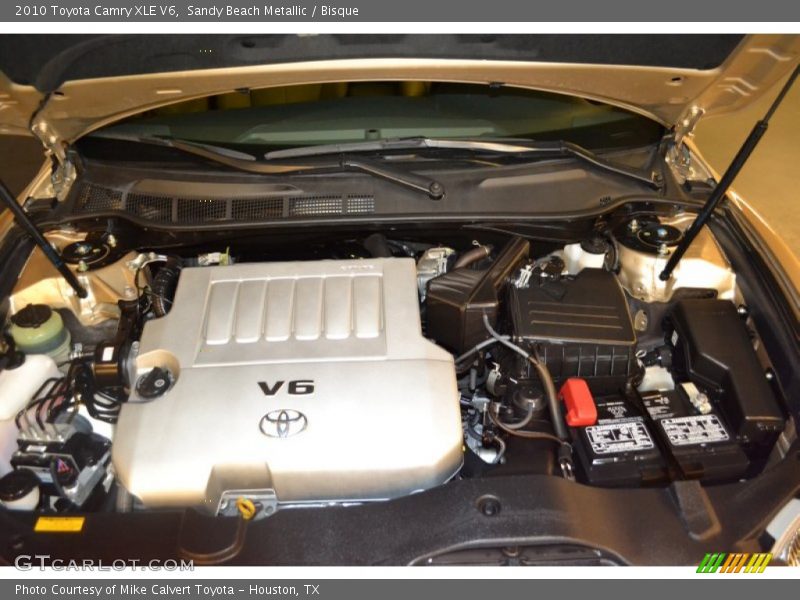 Sandy Beach Metallic / Bisque 2010 Toyota Camry XLE V6