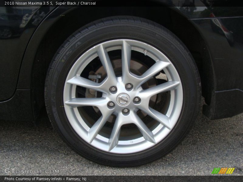 Super Black / Charcoal 2010 Nissan Maxima 3.5 S