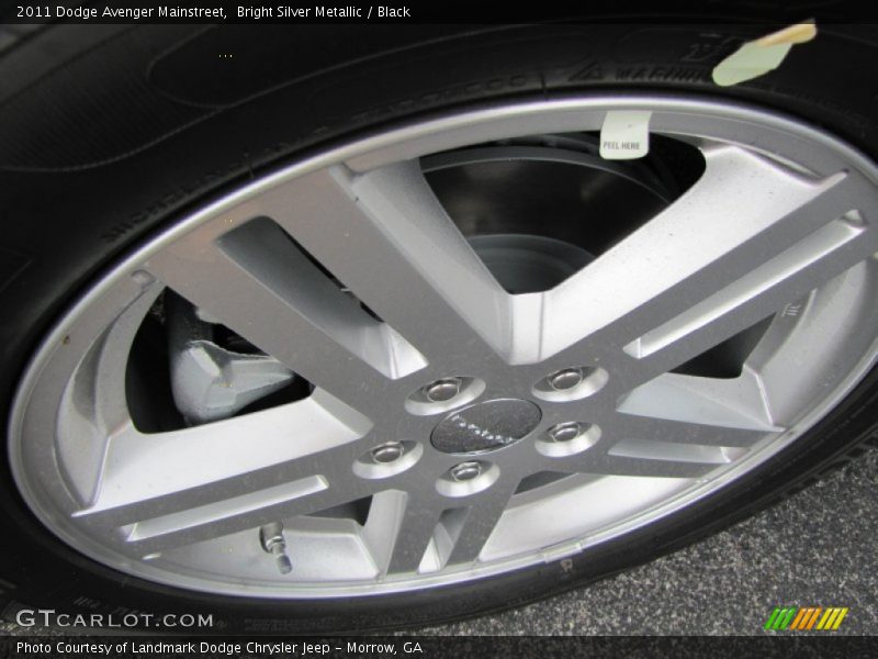 Bright Silver Metallic / Black 2011 Dodge Avenger Mainstreet