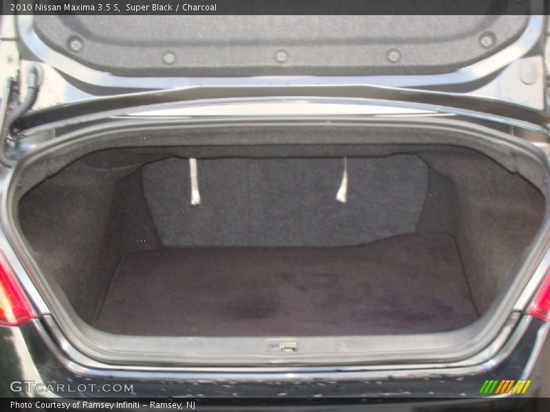 Super Black / Charcoal 2010 Nissan Maxima 3.5 S