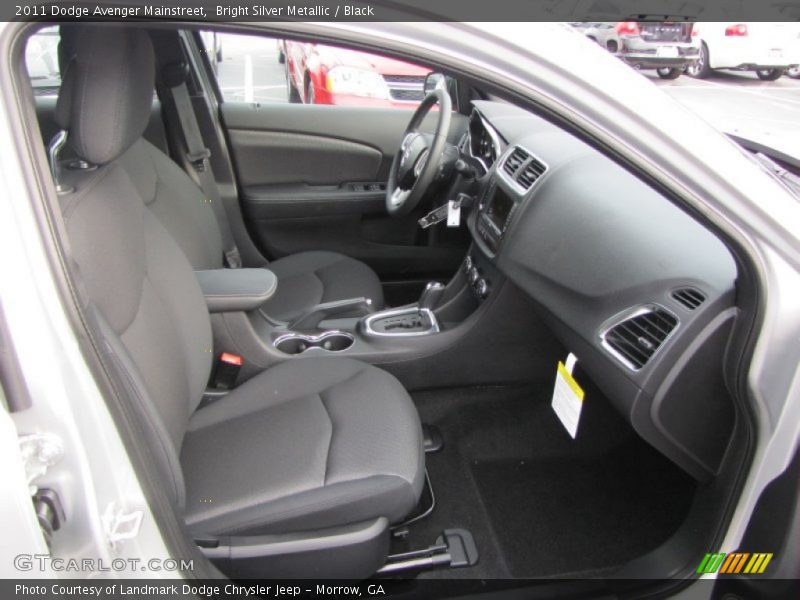 Bright Silver Metallic / Black 2011 Dodge Avenger Mainstreet