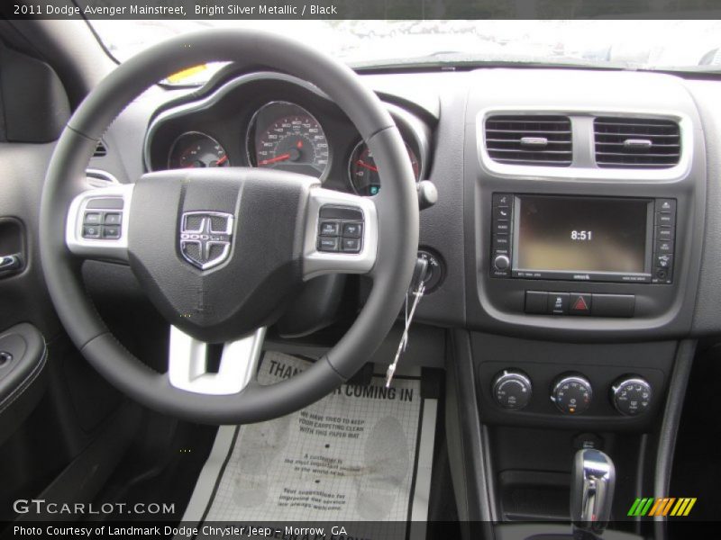 Bright Silver Metallic / Black 2011 Dodge Avenger Mainstreet