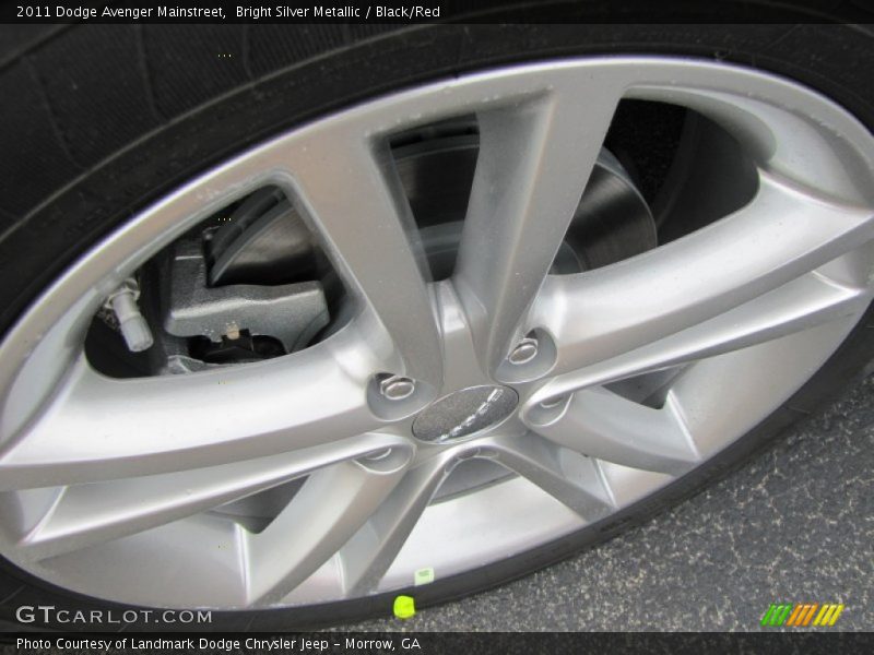 Bright Silver Metallic / Black/Red 2011 Dodge Avenger Mainstreet