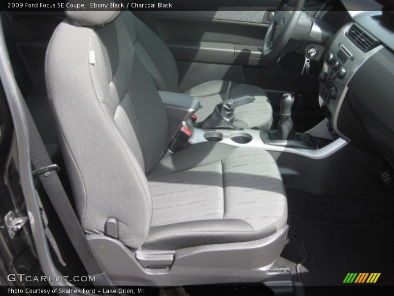 Ebony Black / Charcoal Black 2009 Ford Focus SE Coupe
