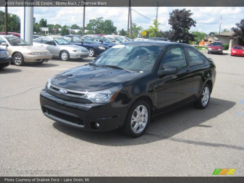 Ebony Black / Charcoal Black 2009 Ford Focus SE Coupe