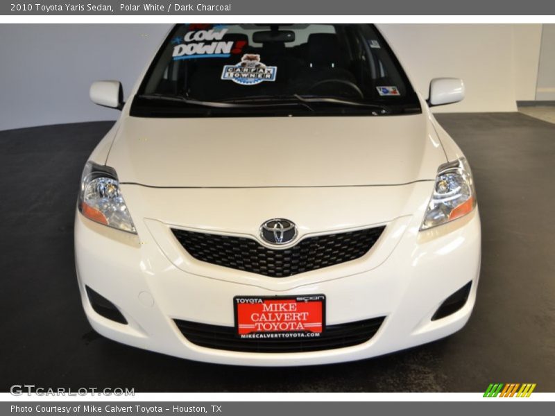 Polar White / Dark Charcoal 2010 Toyota Yaris Sedan