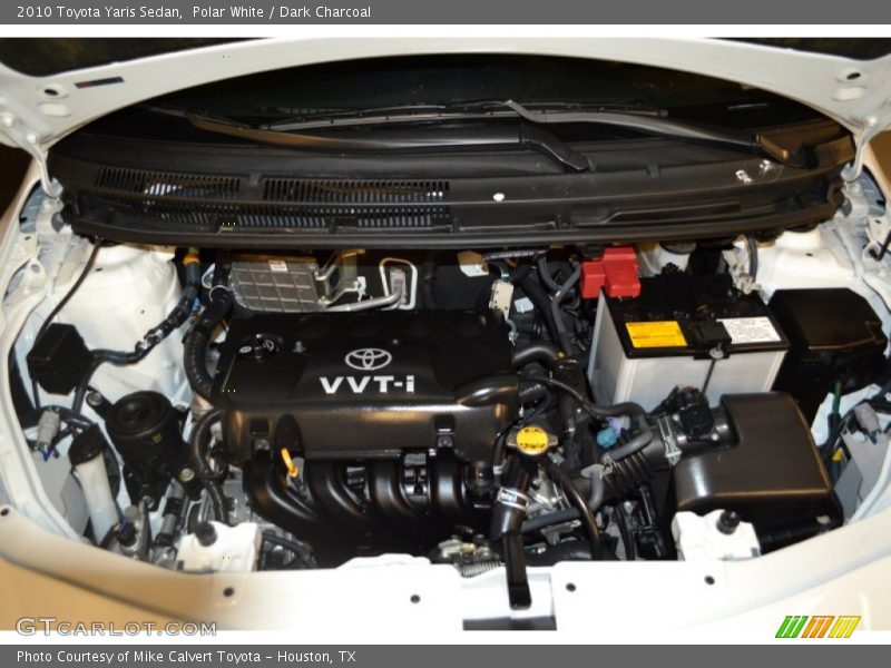 Polar White / Dark Charcoal 2010 Toyota Yaris Sedan