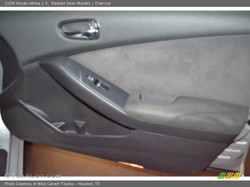 Radiant Silver Metallic / Charcoal 2008 Nissan Altima 2.5