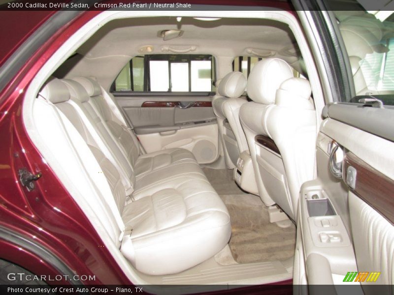  2000 DeVille Sedan Neutral Shale Interior