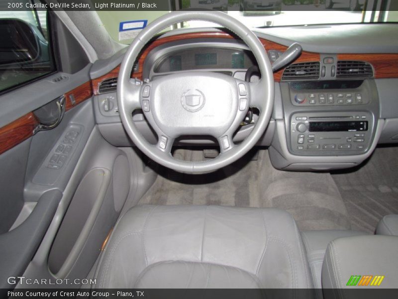Light Platinum / Black 2005 Cadillac DeVille Sedan