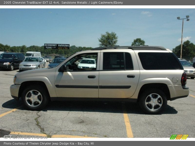 Sandstone Metallic / Light Cashmere/Ebony 2005 Chevrolet TrailBlazer EXT LS 4x4