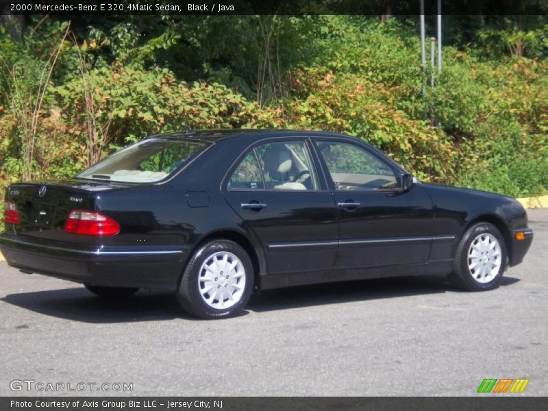 Black / Java 2000 Mercedes-Benz E 320 4Matic Sedan