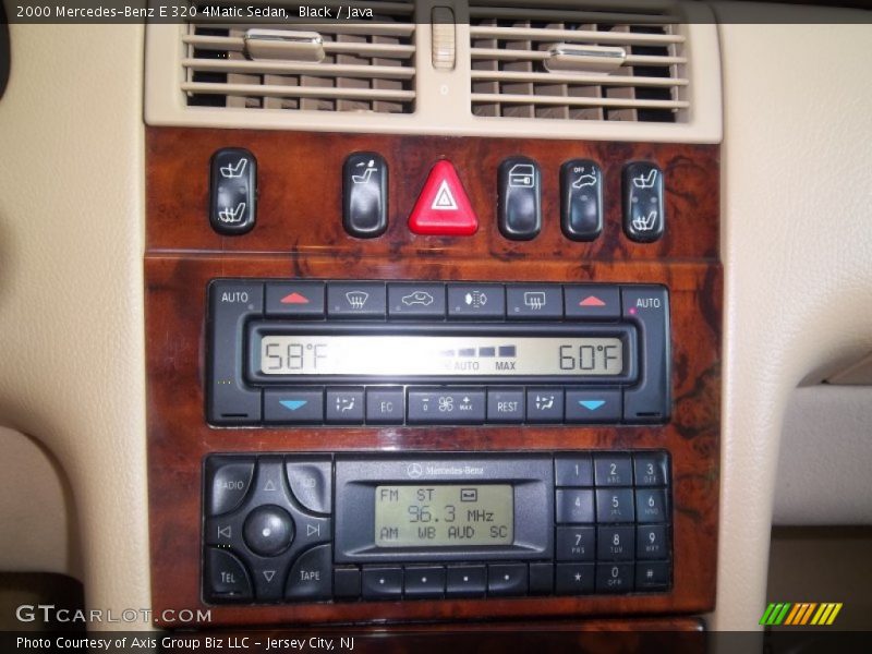 Controls of 2000 E 320 4Matic Sedan
