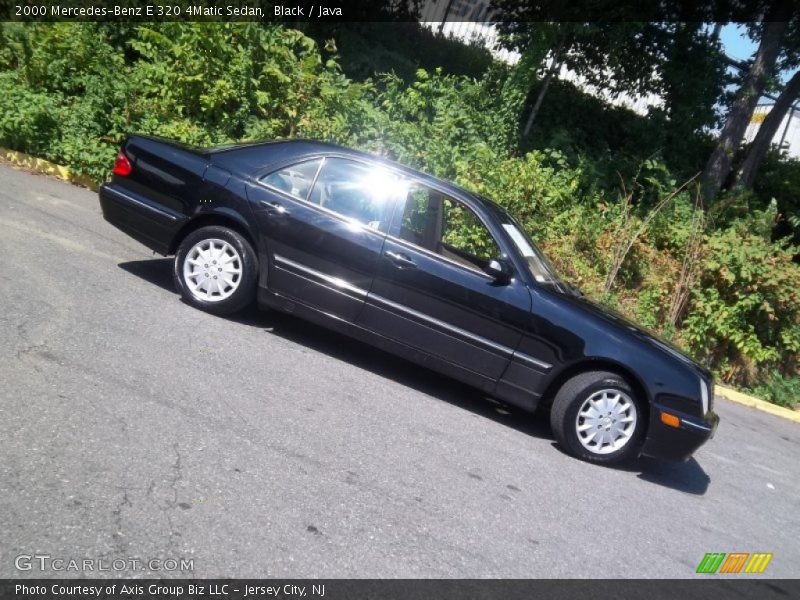 Black / Java 2000 Mercedes-Benz E 320 4Matic Sedan