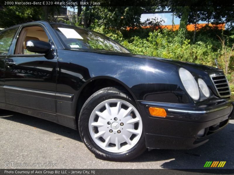 Black / Java 2000 Mercedes-Benz E 320 4Matic Sedan