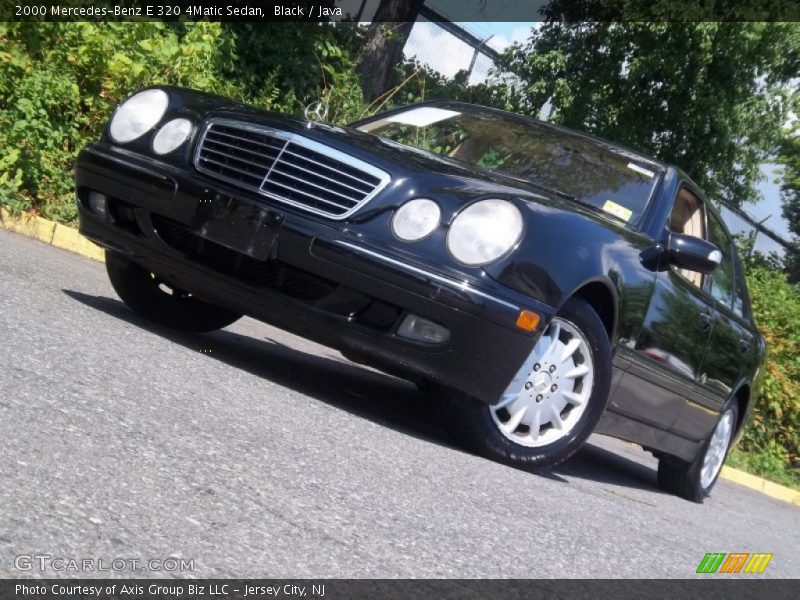 Black / Java 2000 Mercedes-Benz E 320 4Matic Sedan