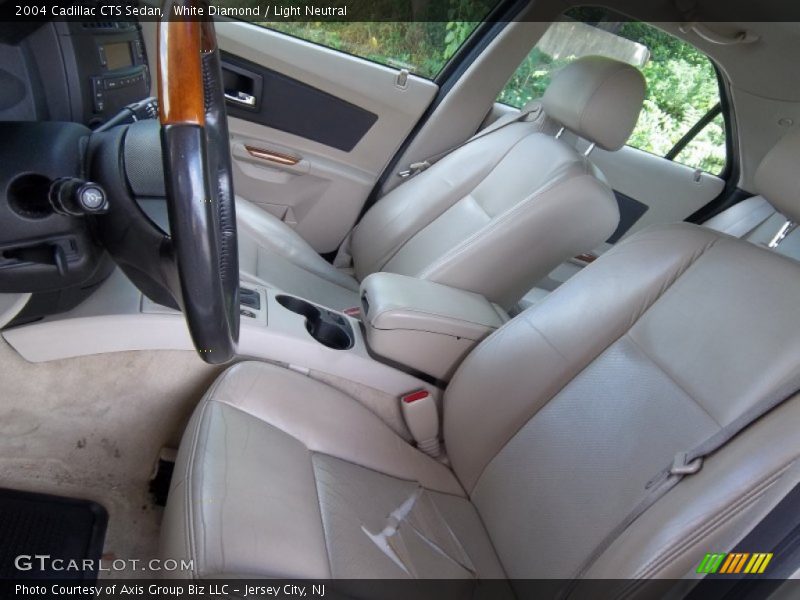 White Diamond / Light Neutral 2004 Cadillac CTS Sedan
