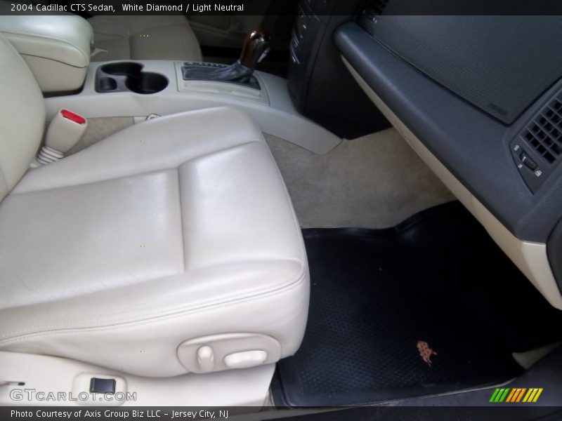 White Diamond / Light Neutral 2004 Cadillac CTS Sedan