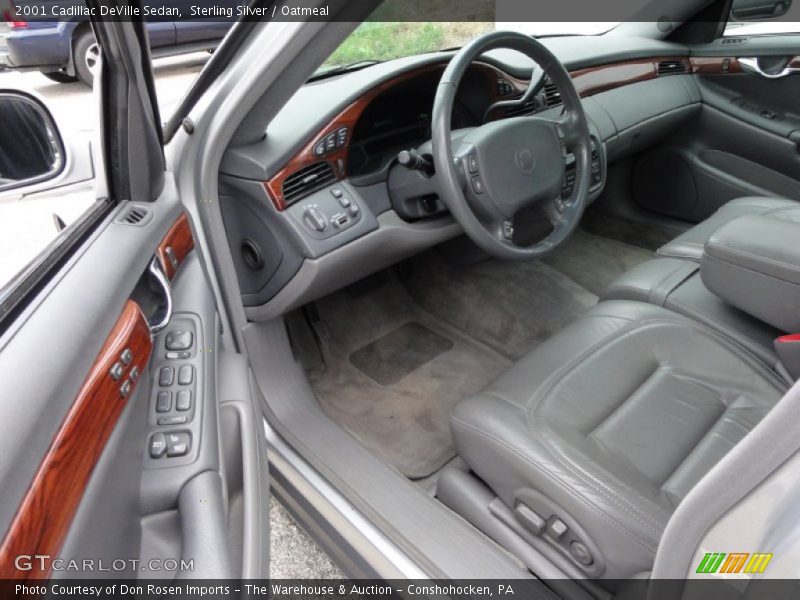 Sterling Silver / Oatmeal 2001 Cadillac DeVille Sedan