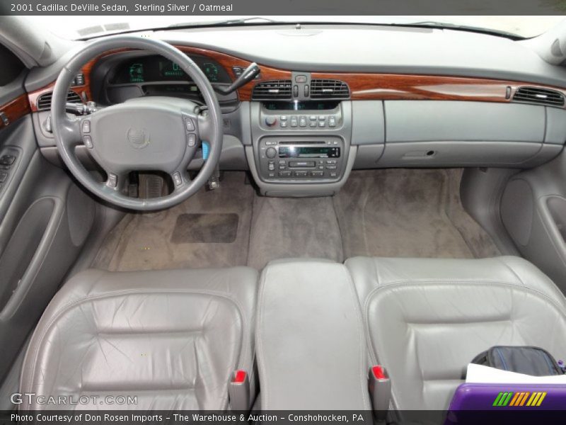 Sterling Silver / Oatmeal 2001 Cadillac DeVille Sedan